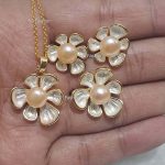 Shefali Flower Original Pearl Pendant Set