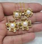 Hibiscus Flower Design Original Pearl Pendant Set - Image 3