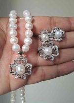 Hibiscus Flower Design Original White Color Pearl With Silver Metal Necklace Set