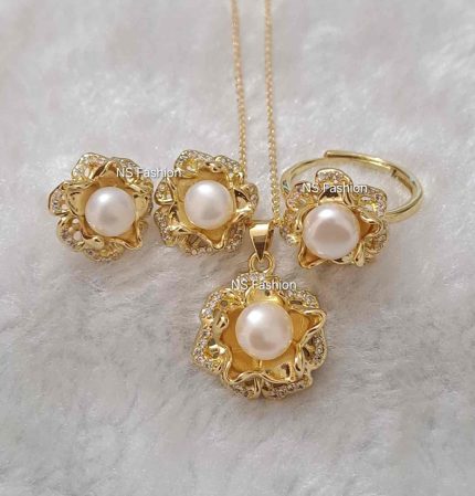 Lotus Flower Design Original Pearl Pendant Set