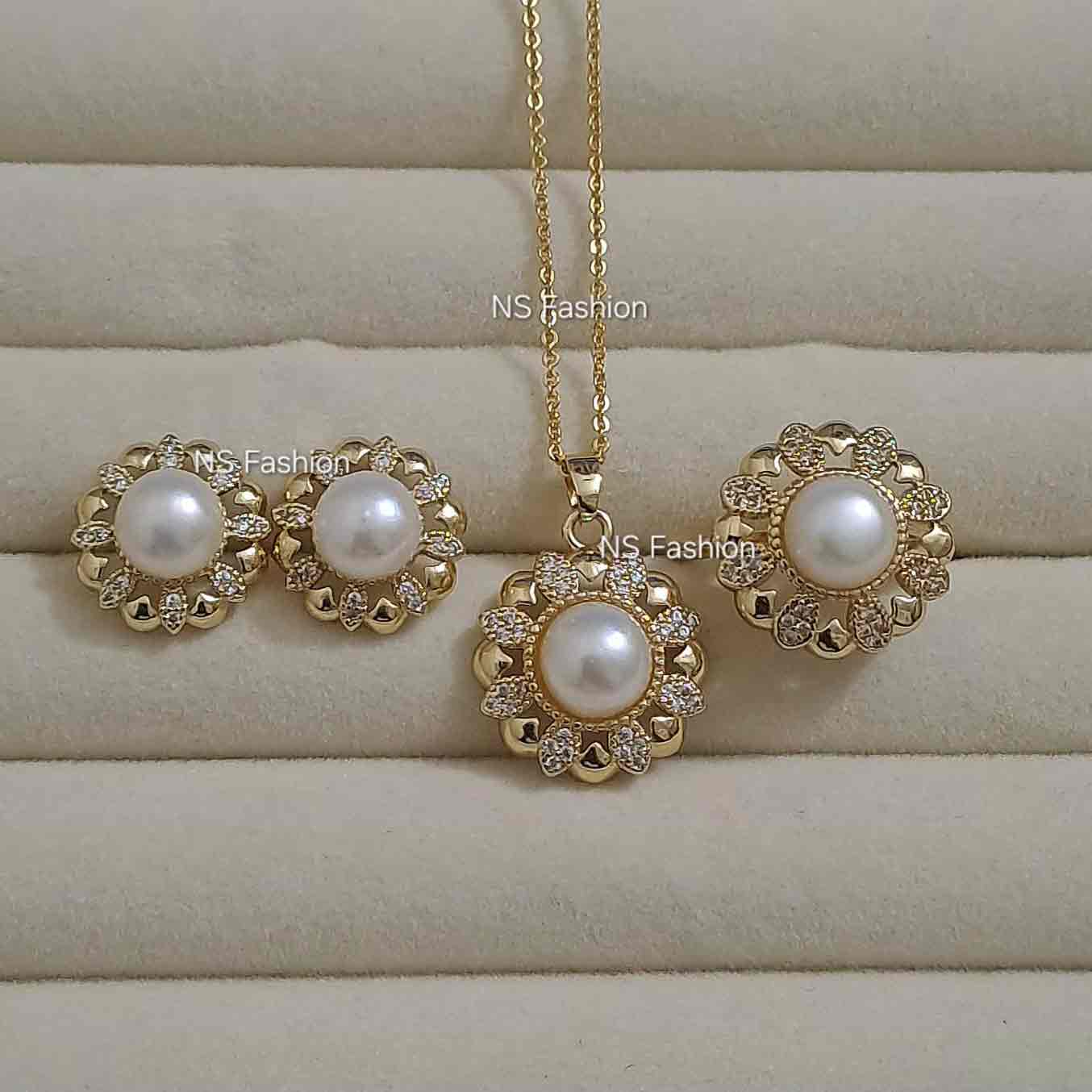 original-pearl-pendent-set-white-1 100% Original White Color Pearl Pendant Set - Image 1