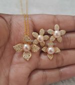 Shiuli Flower Original Pearl Pendant Set - Image 2