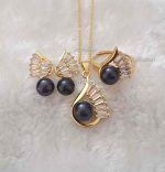Wing Design Original Pearl Pendant Set