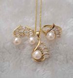 Wing Design Original Pearl Pendant Set - Image 2