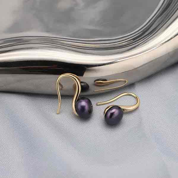 black-color-pearl-earring Black Color Pearl Earring - Image 1