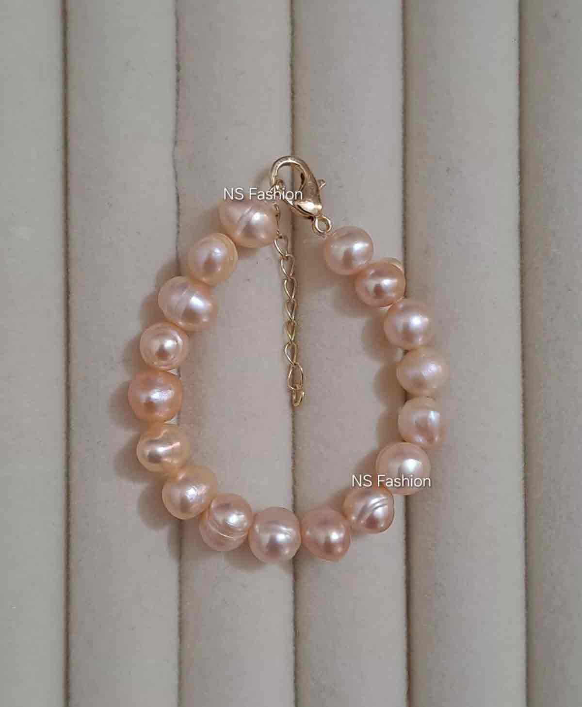 baby-bracelet-pink-color-pearl Pink Color Pearl Adjustable Baby Bracelet - Image 1