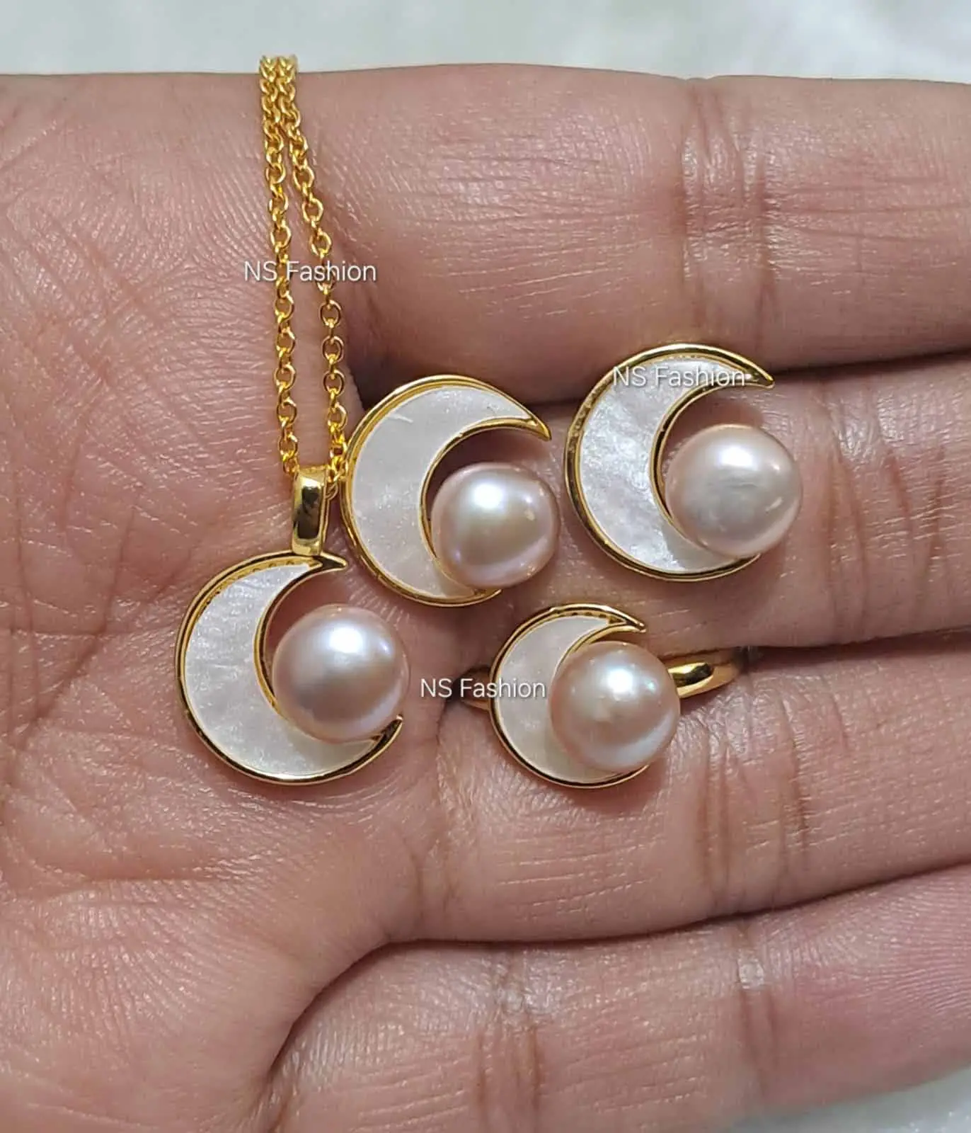 moon-design-original-pearl-pendant-set-purple Moon Design Purple Color Original Pearl Pendant Set - Image 1
