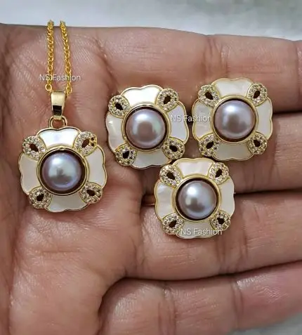 Shell With Purple Color Pearl Pendant Set