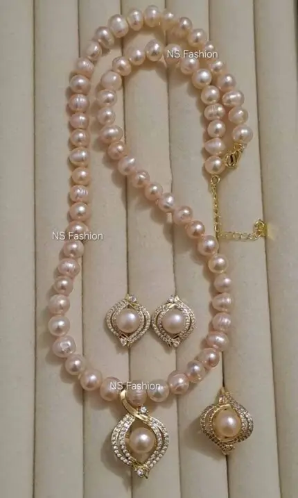 Blush Pink Pearl Garland Necklace Set