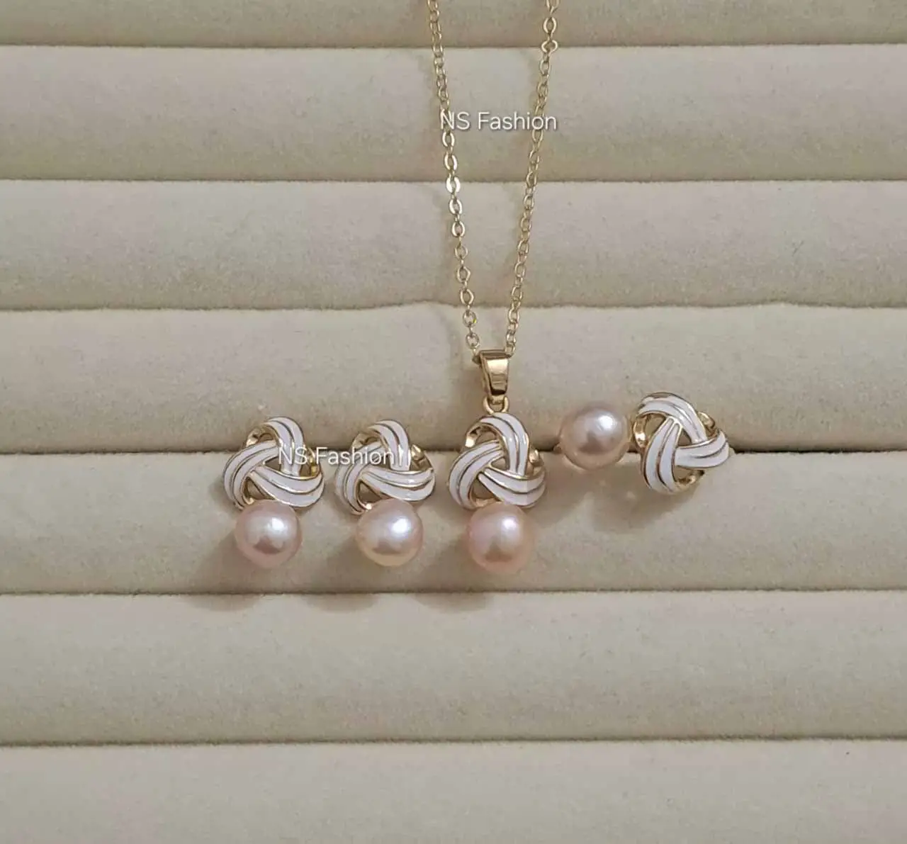 mystic-pink-pearl-pendant-set Mystic Pink Pearl Pendant Set - Image 1