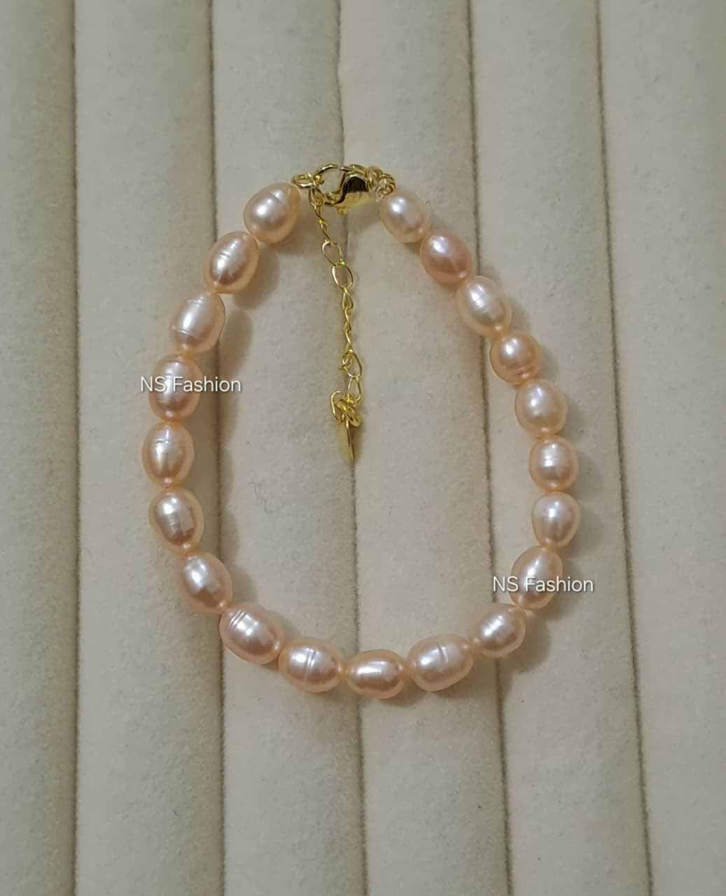 pink-color-rice-pearl-bracelet 100% Original Pink Color Rice Pearl Bracelet - Image 1