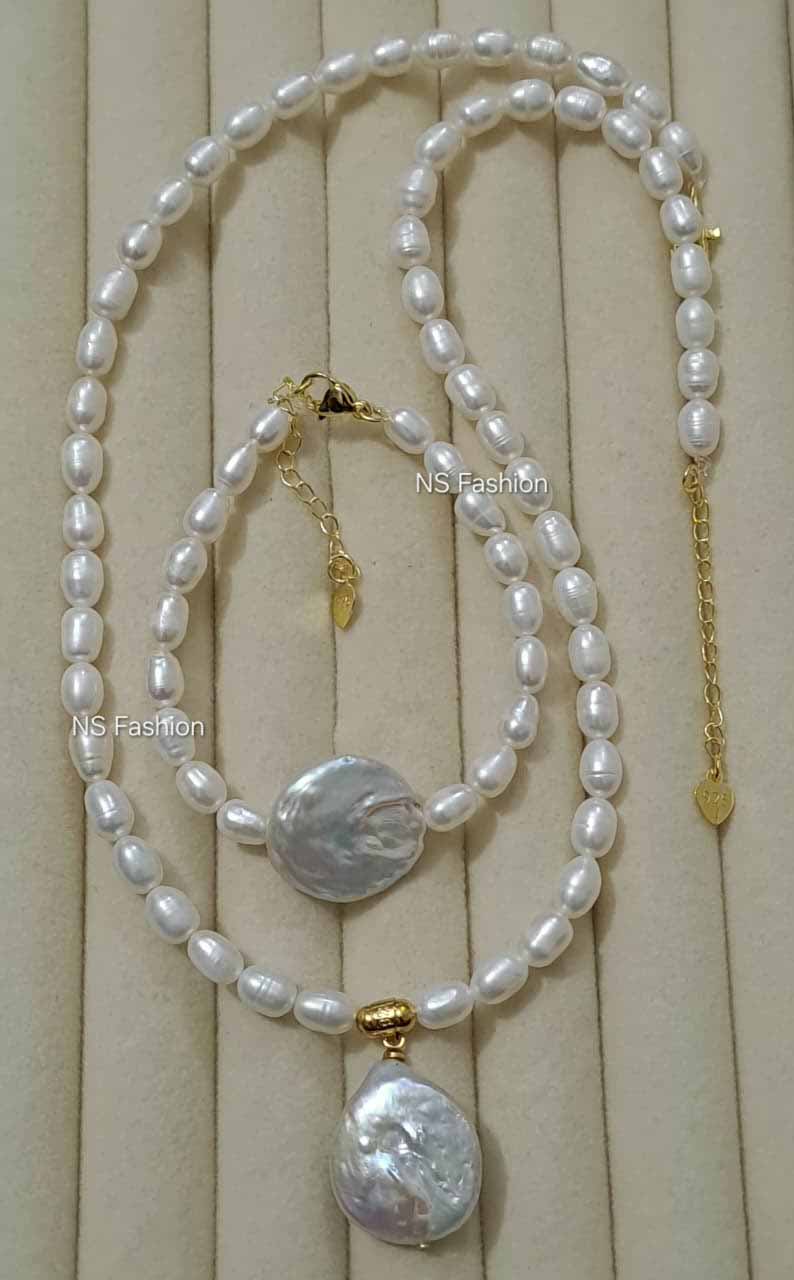 white-color-coin-and-rice-pearl-necklace-with-locket-and-bracelet White Color Rice Pearl Necklace with Coin Pearl Locket and Bracelet - Image 1